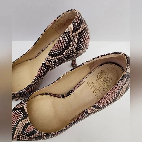 Vince Camuto Women Pointed Toe Slip On Snake Embossed Leather High Heels, sz 8.5 - Picture 5 of 16